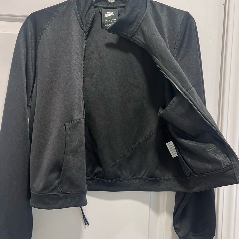 Nike Asymmetrical Zipper Cropped Track Jacket Women's XS - Picture 3 of 4